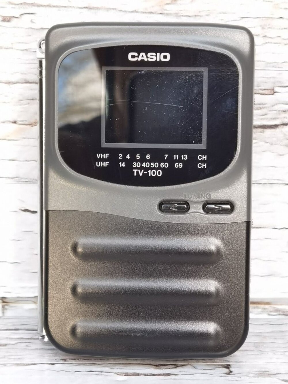 Casio Model TV-100B Portable Handheld Color TV VHF UHF Analog Rare Made in Japan